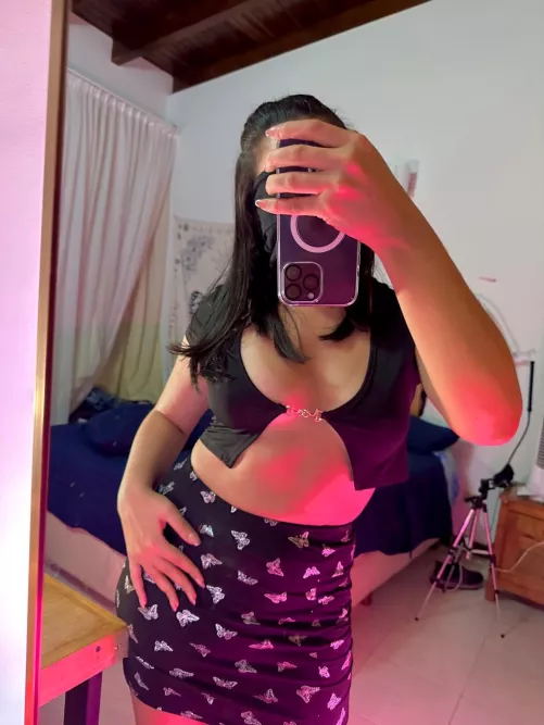 I don't know if I should go shopping wearing this