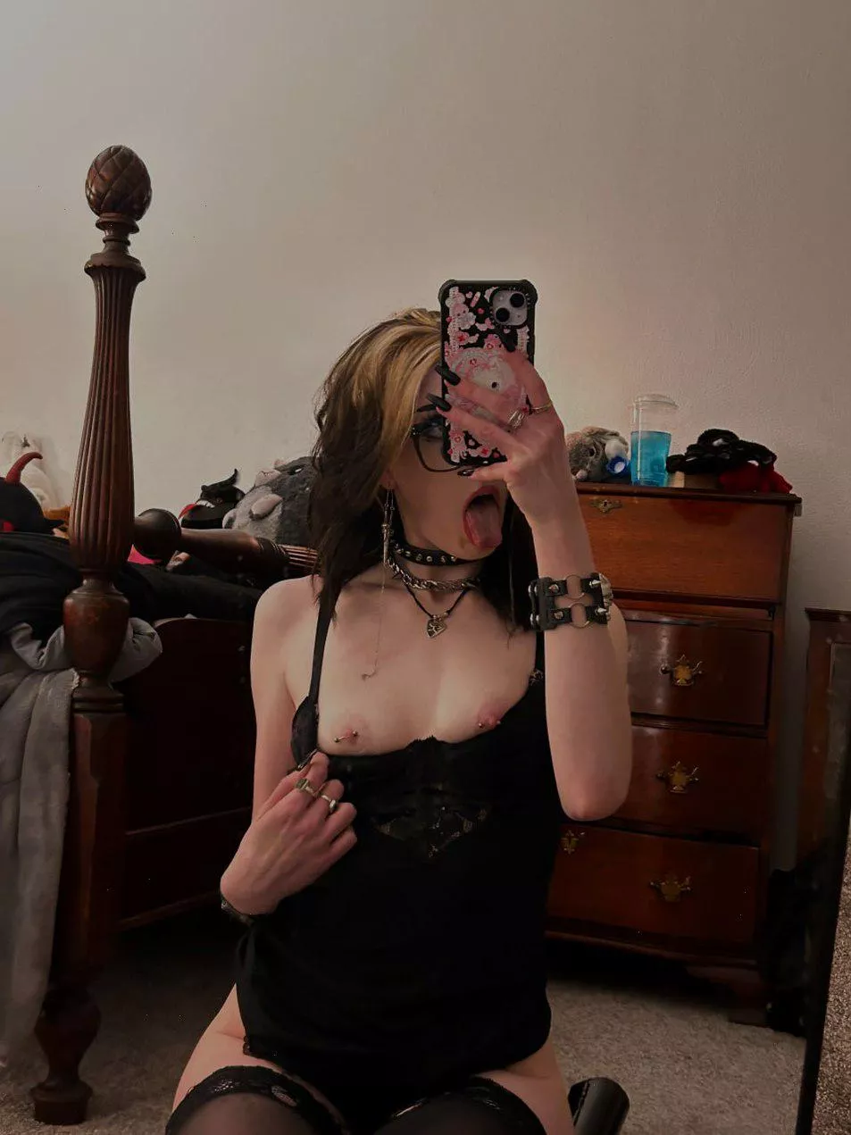 I hope you prefer girls with a petite body