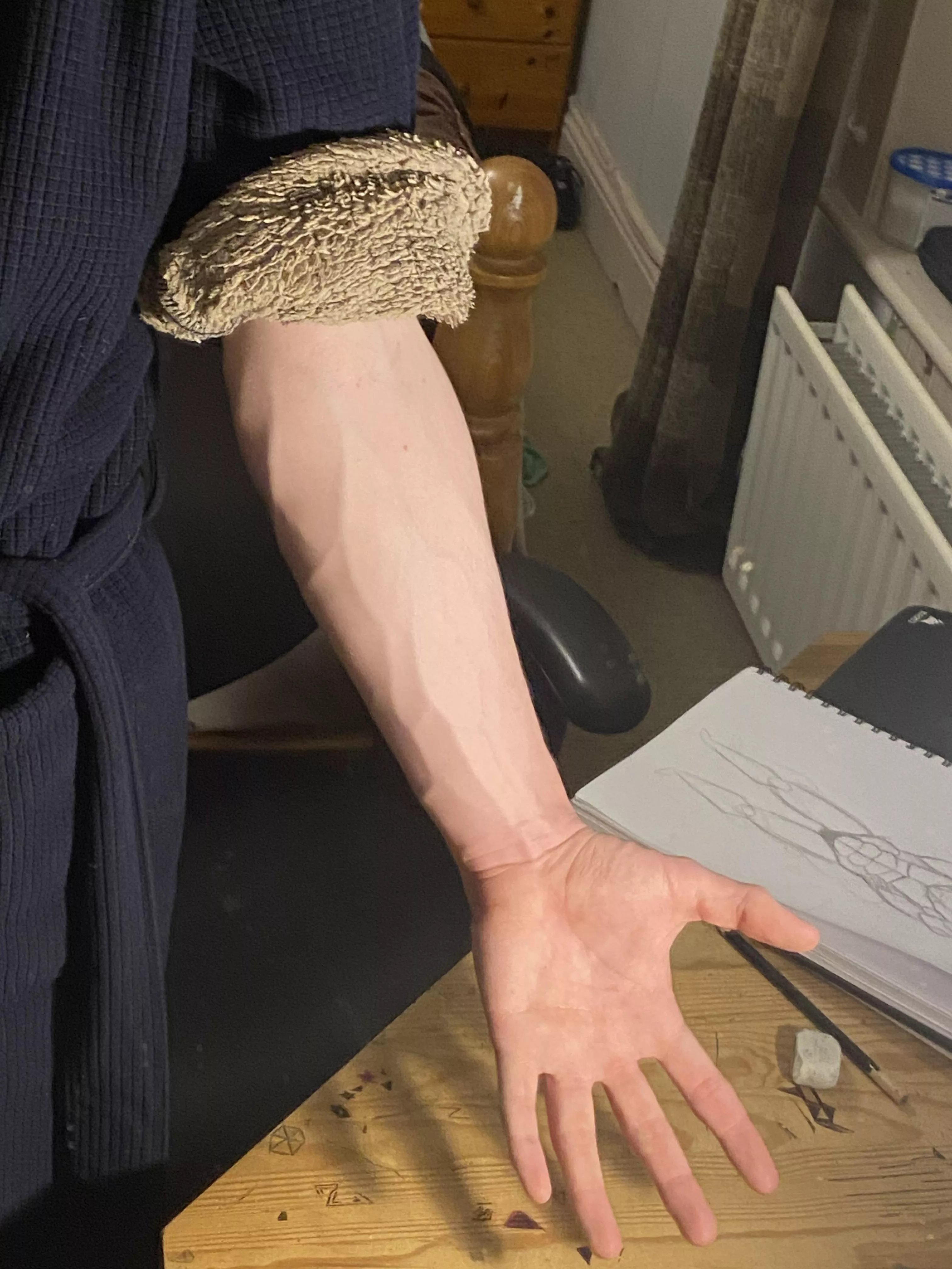 I need you in my arms rn😚