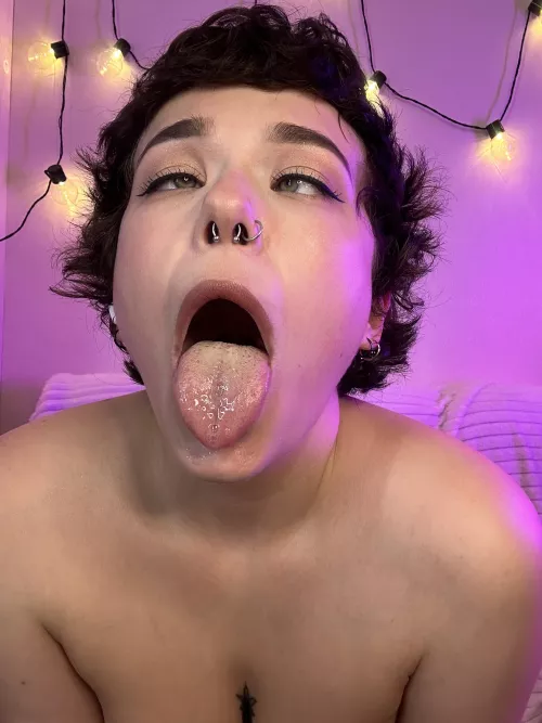 I wanna be the reason you cum tonight