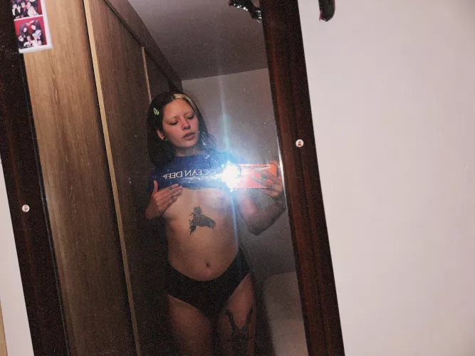 If I told you I was a virgin would you still fuck me? if you say yes I’ll send you more nudes 