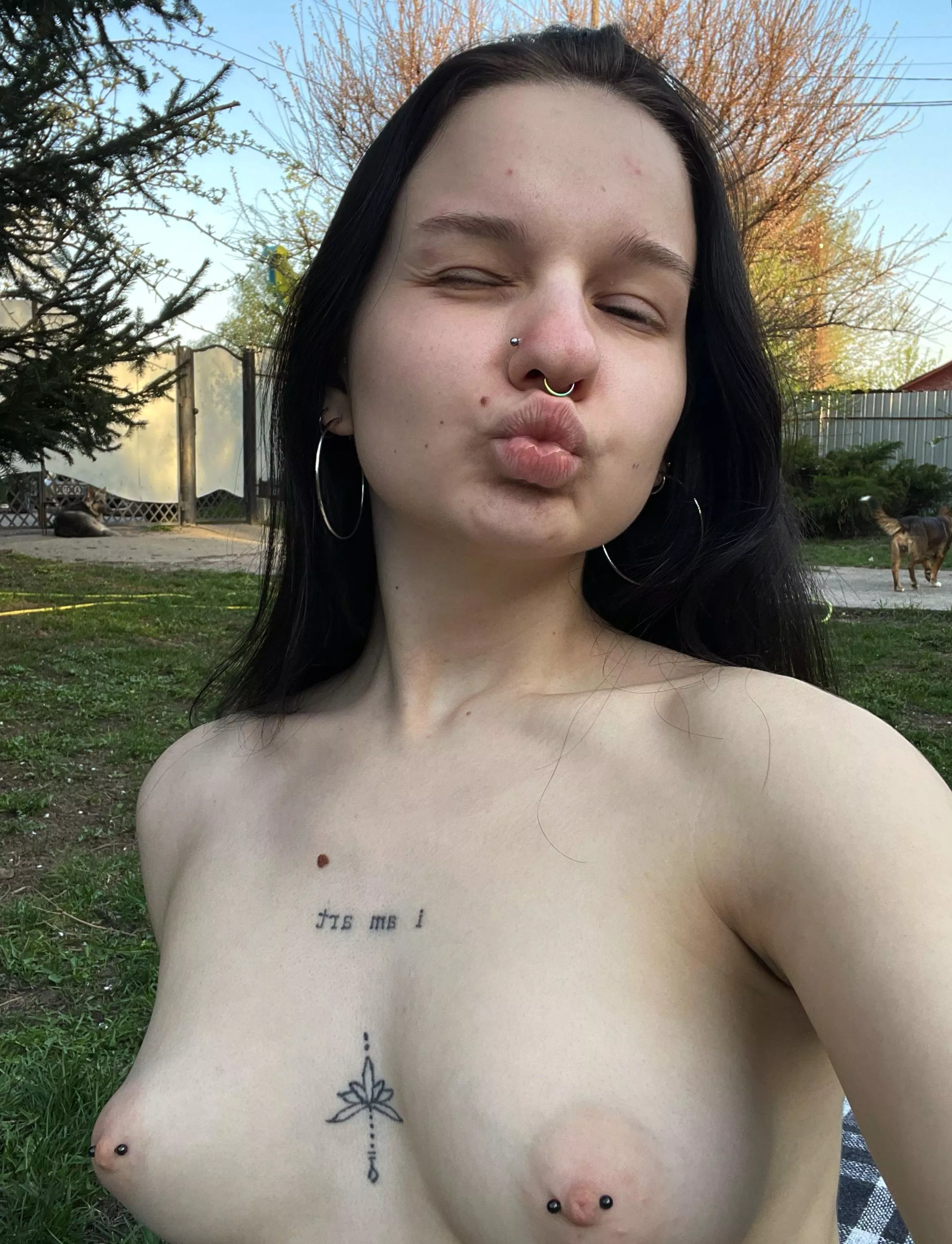 Impossible hide those tits and lips