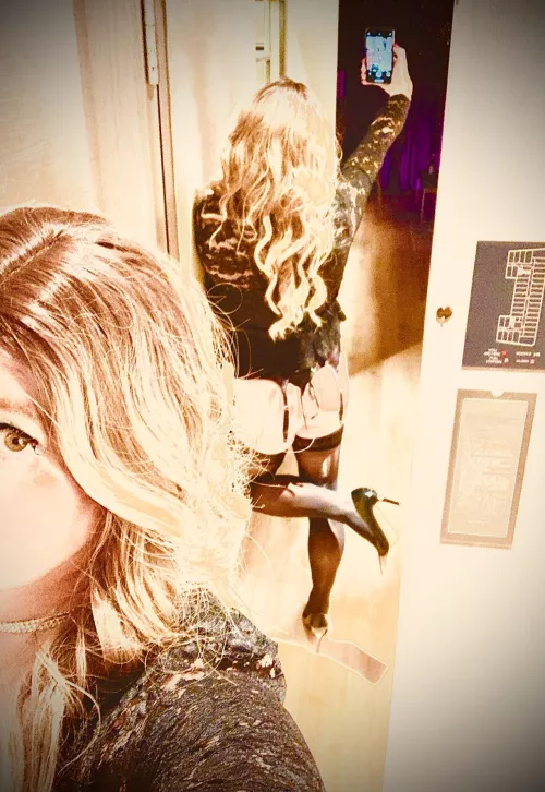 I’ve never felt more feminine than I did in this room under his gaze!