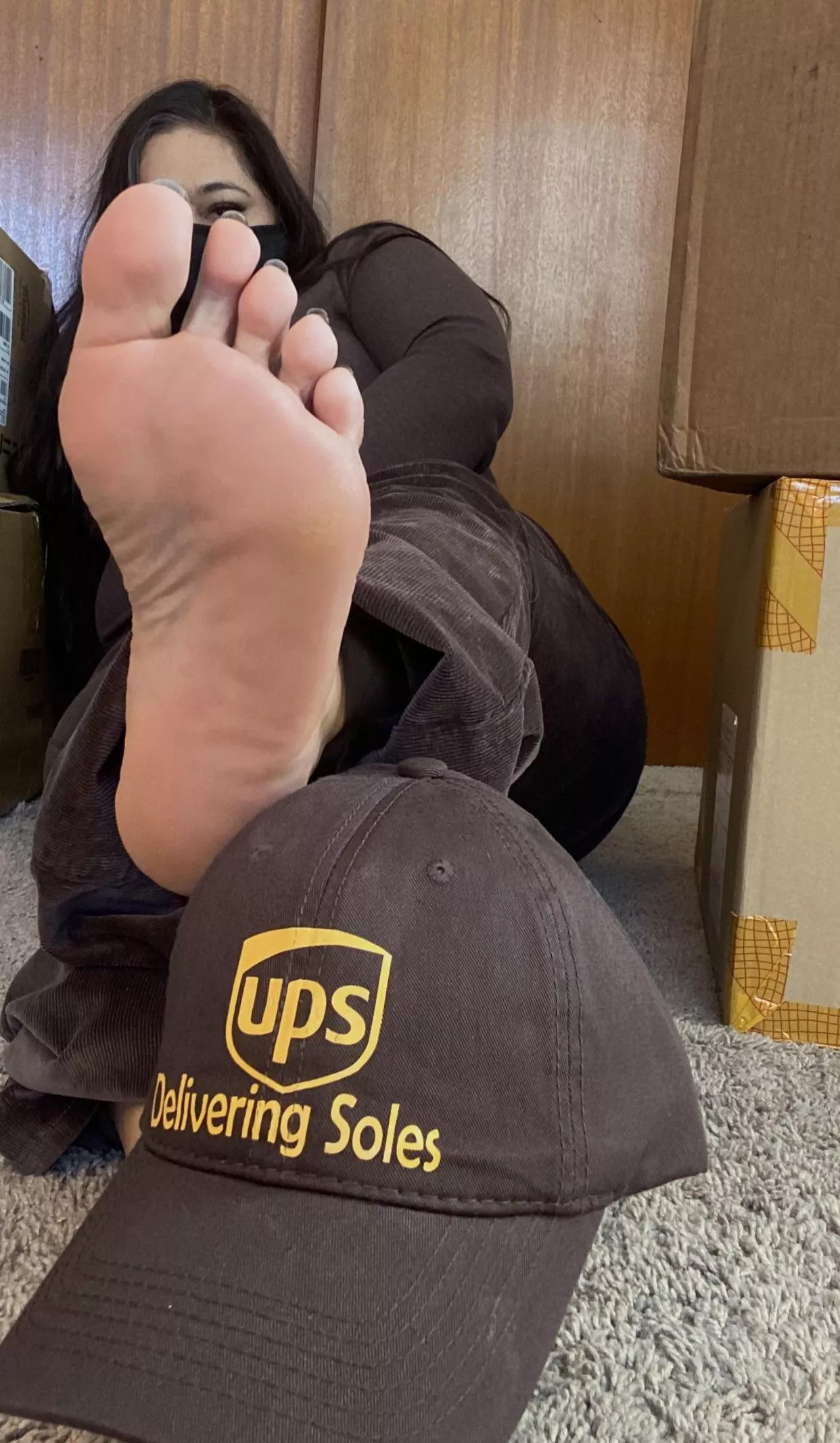 knock knock ✊🏼 ur package 📦 has arrived 