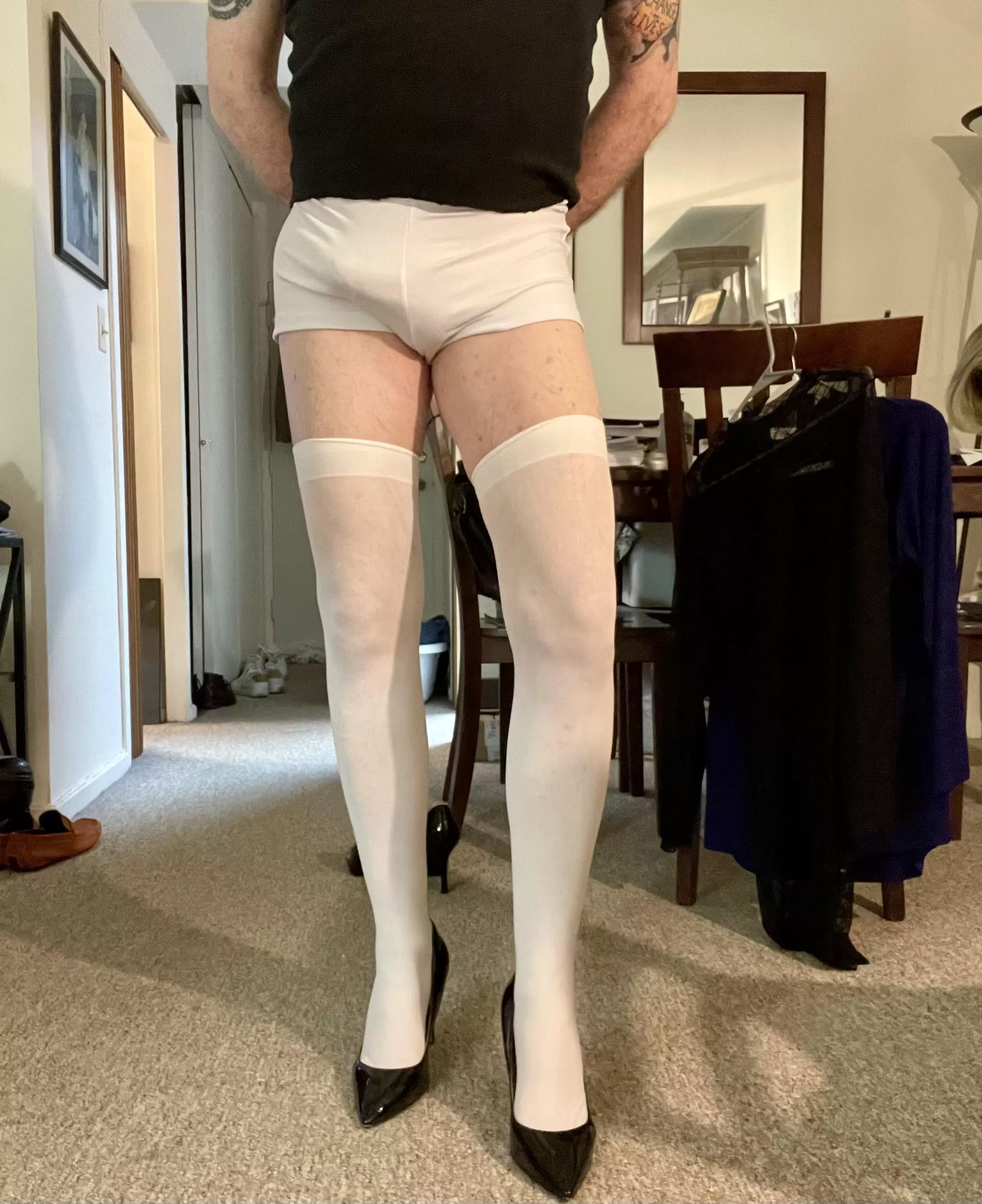 Love showing my bulge, especially out and about!