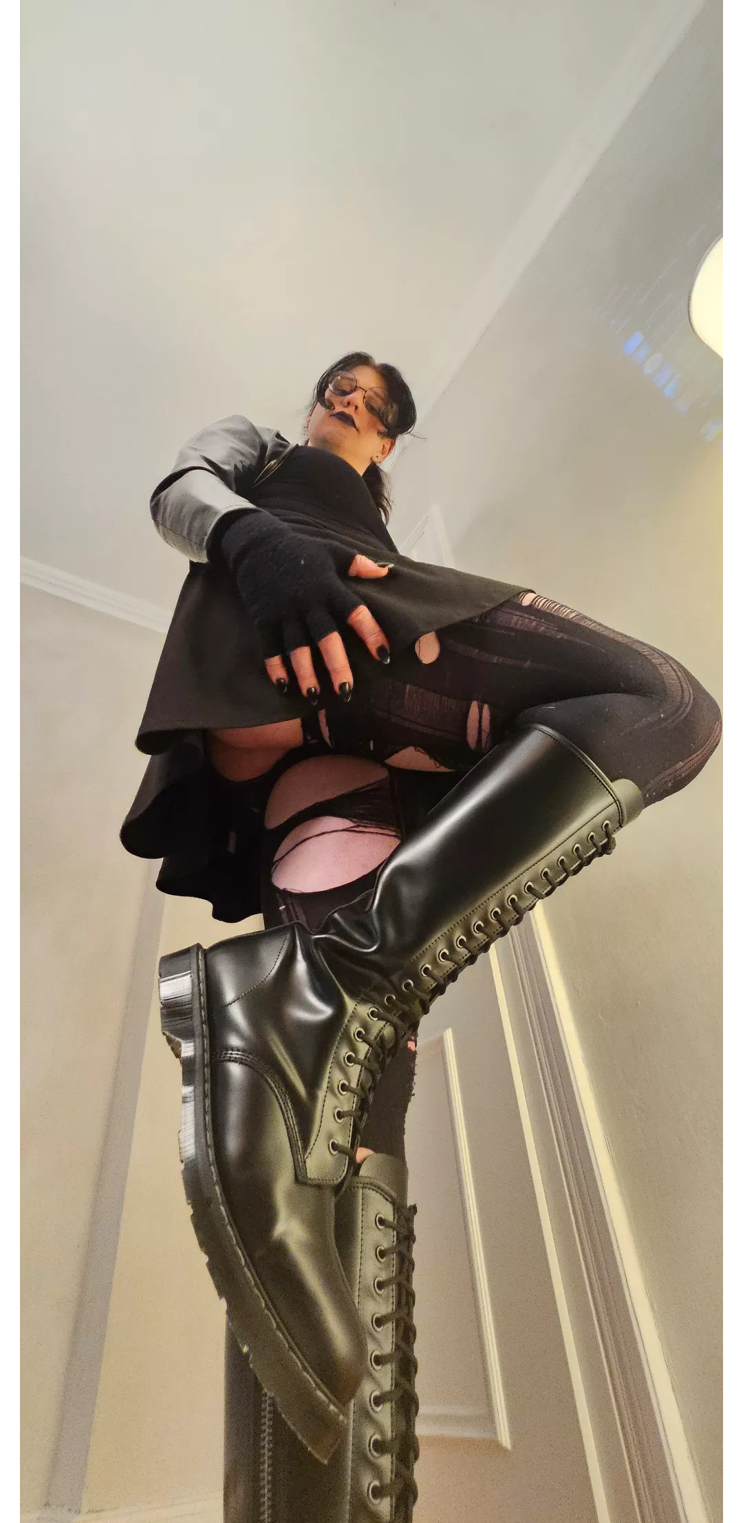 My boots would look amazing on your face~ 