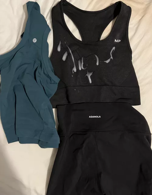 Nice big load onto my gym outfit 