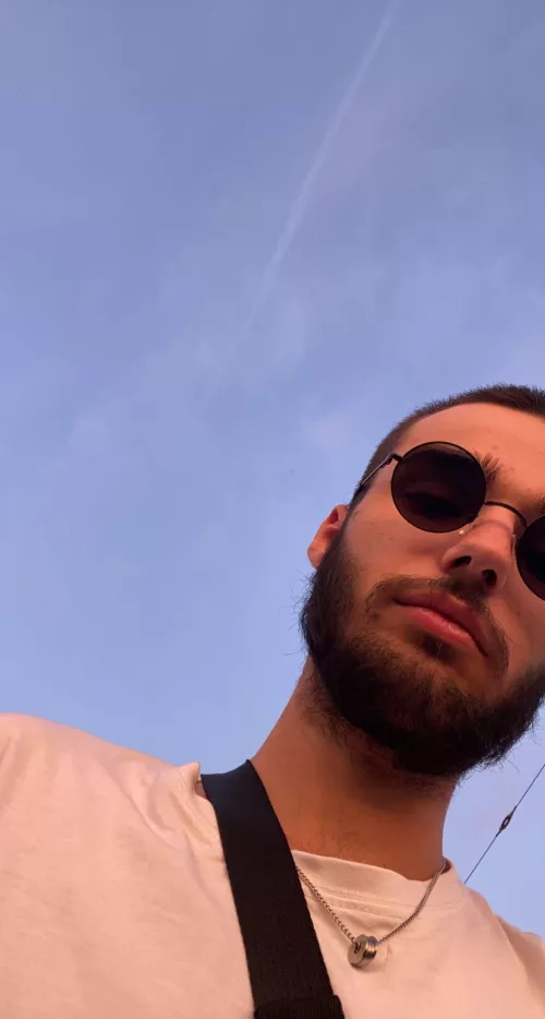 Older man up for a chat?