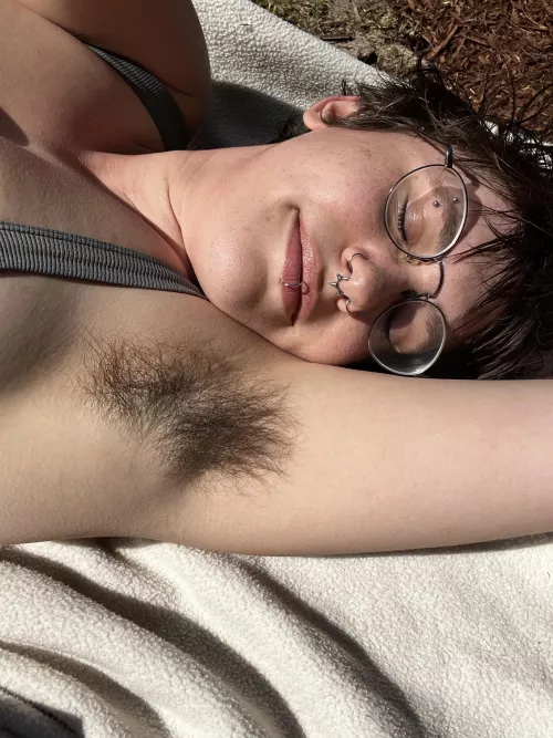 shamelessly hairy in front of 100s of strangers 