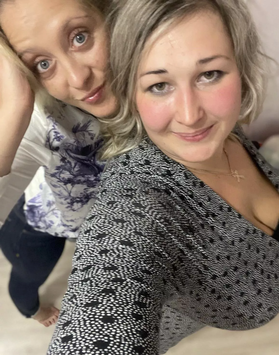 She was jealousy stunned 