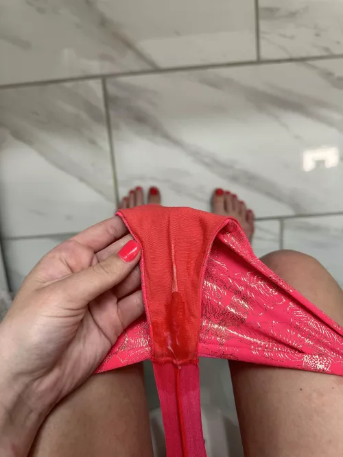 Some cream for your coffee this morning?🍦