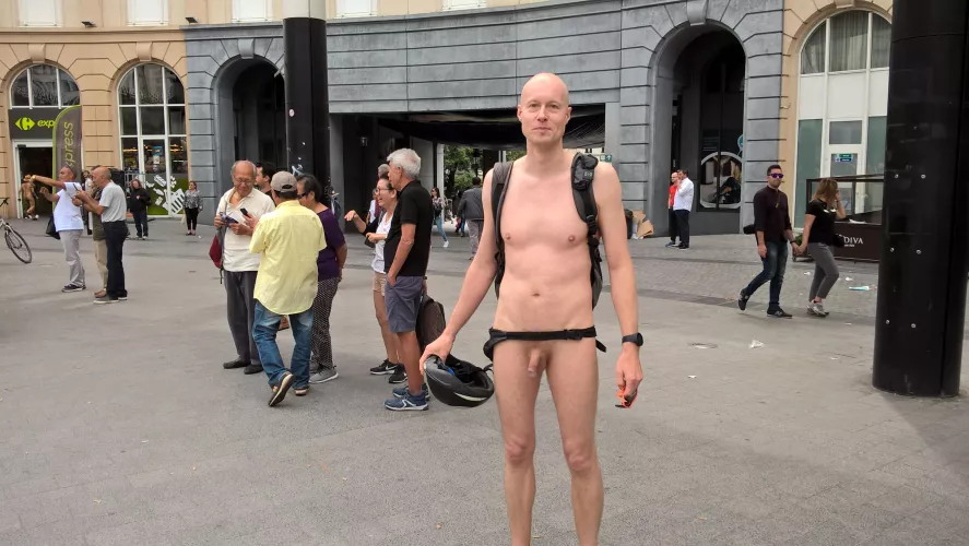 Soon I will join the World Naked Bike Ride again in Brussels, the city I work as a teacher 😎