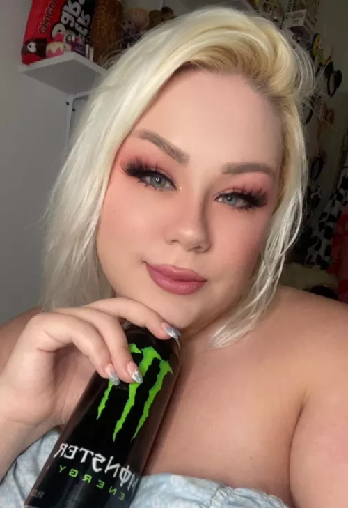 Staying up all night gaming! What’s your favorite way to caffeinate?