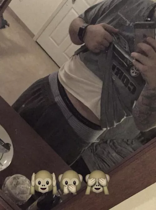 Still grey sweatpants szn? [m]