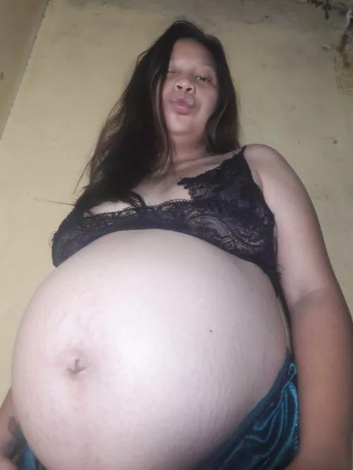 This pregnacy makes me more active and horny all the time🤤🤤