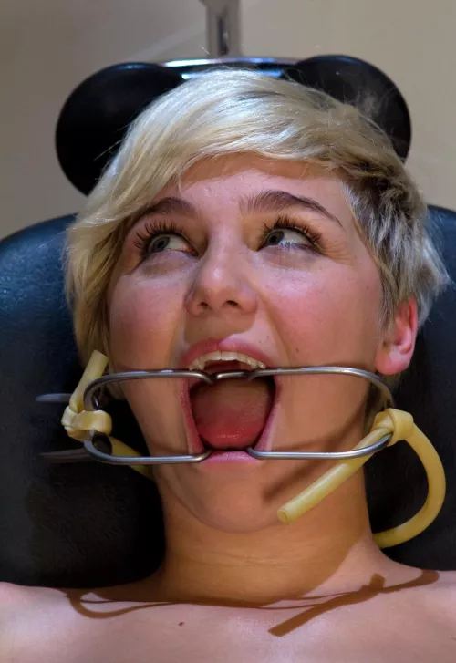 Voluntarily keeping the gag in