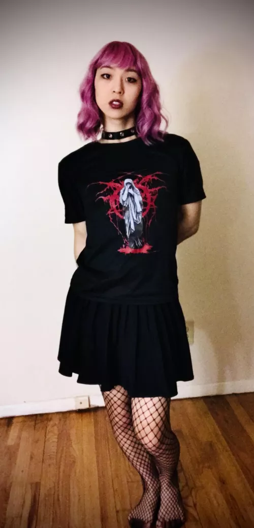 What’s the femboy equivalent of a big titty goth gf? 