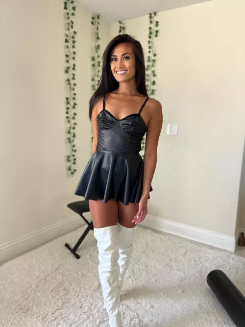 Would you breed my tiny body?