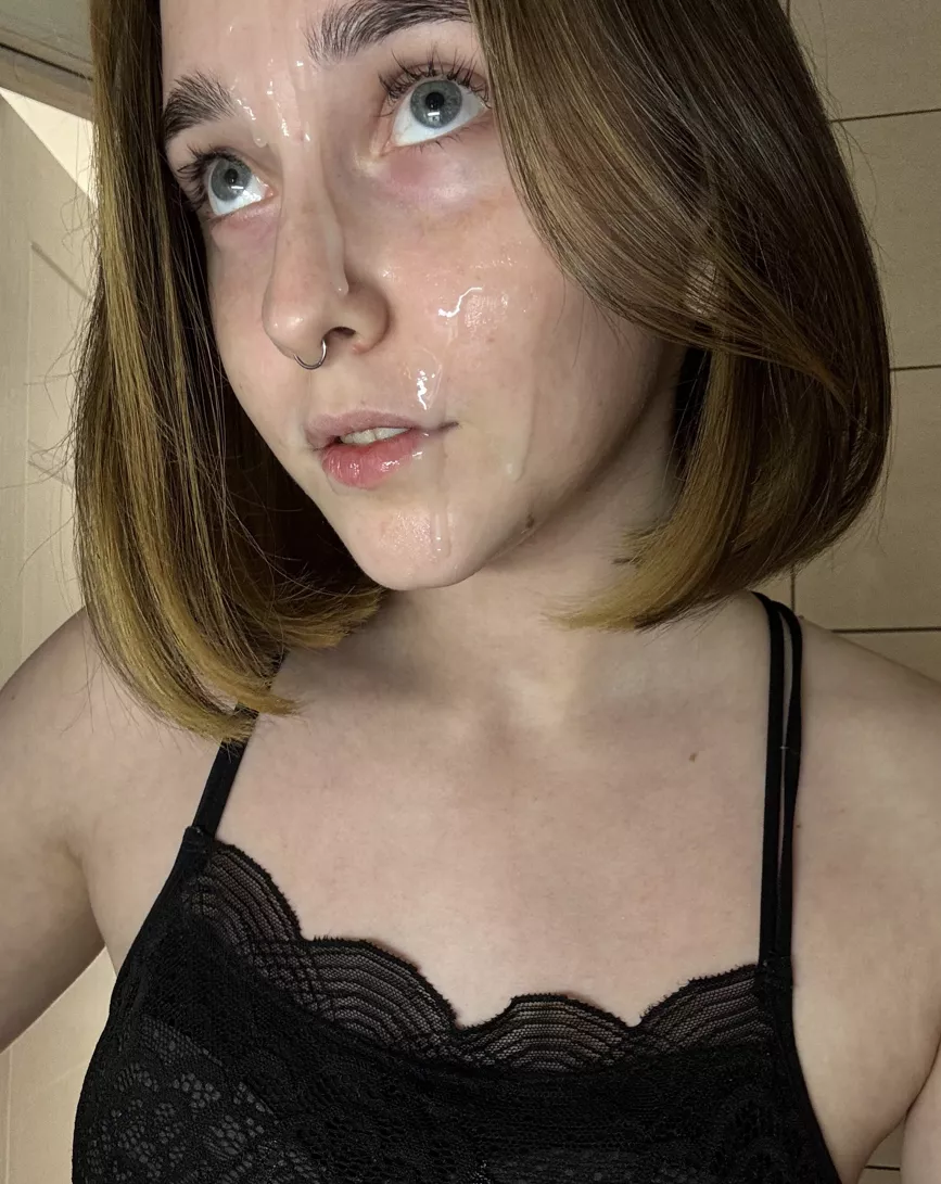 Would you kiss me after I eat the cream from my face