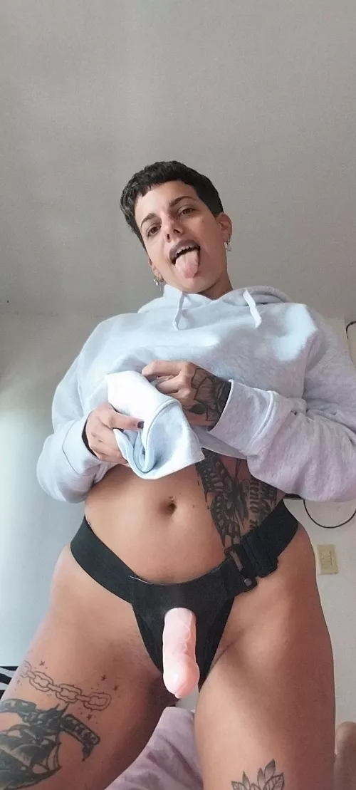 Wpuld u fuck a boy like me? 