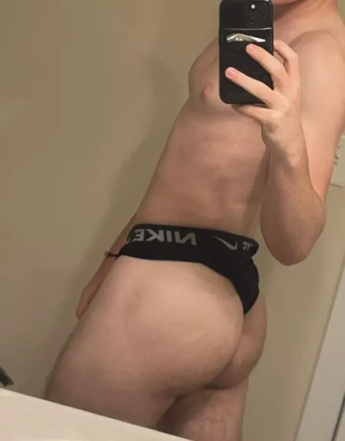 19 y/o ass