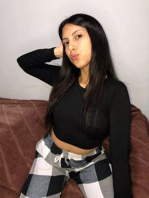 Always a comfy day in my crop top