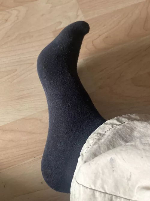 Am i hot tell me in my dm s [F]