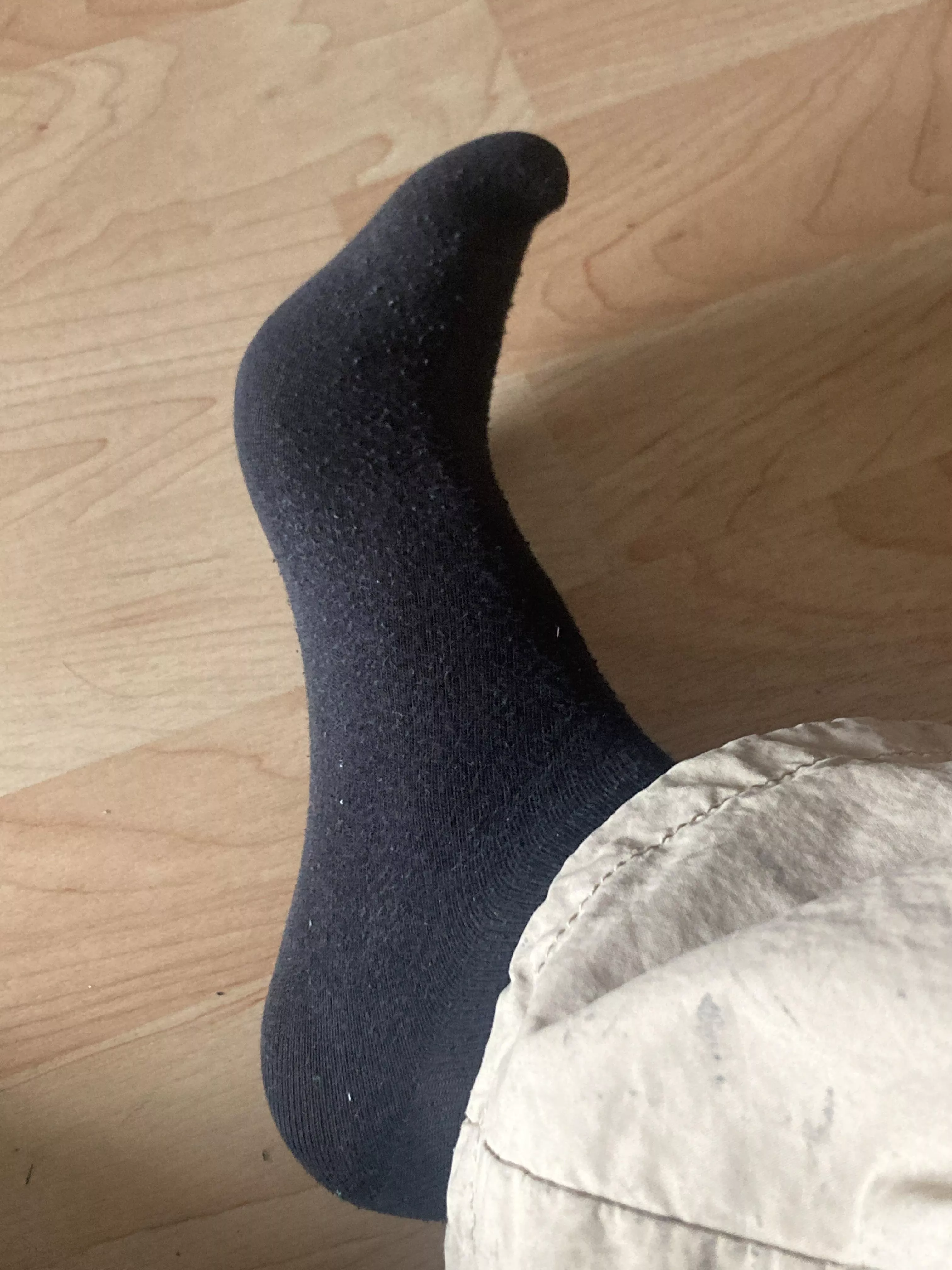 Am i hot tell me in my dm s [F]