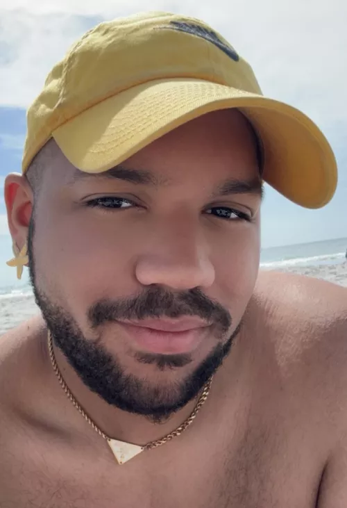 Anyone for a chat or game before bed?