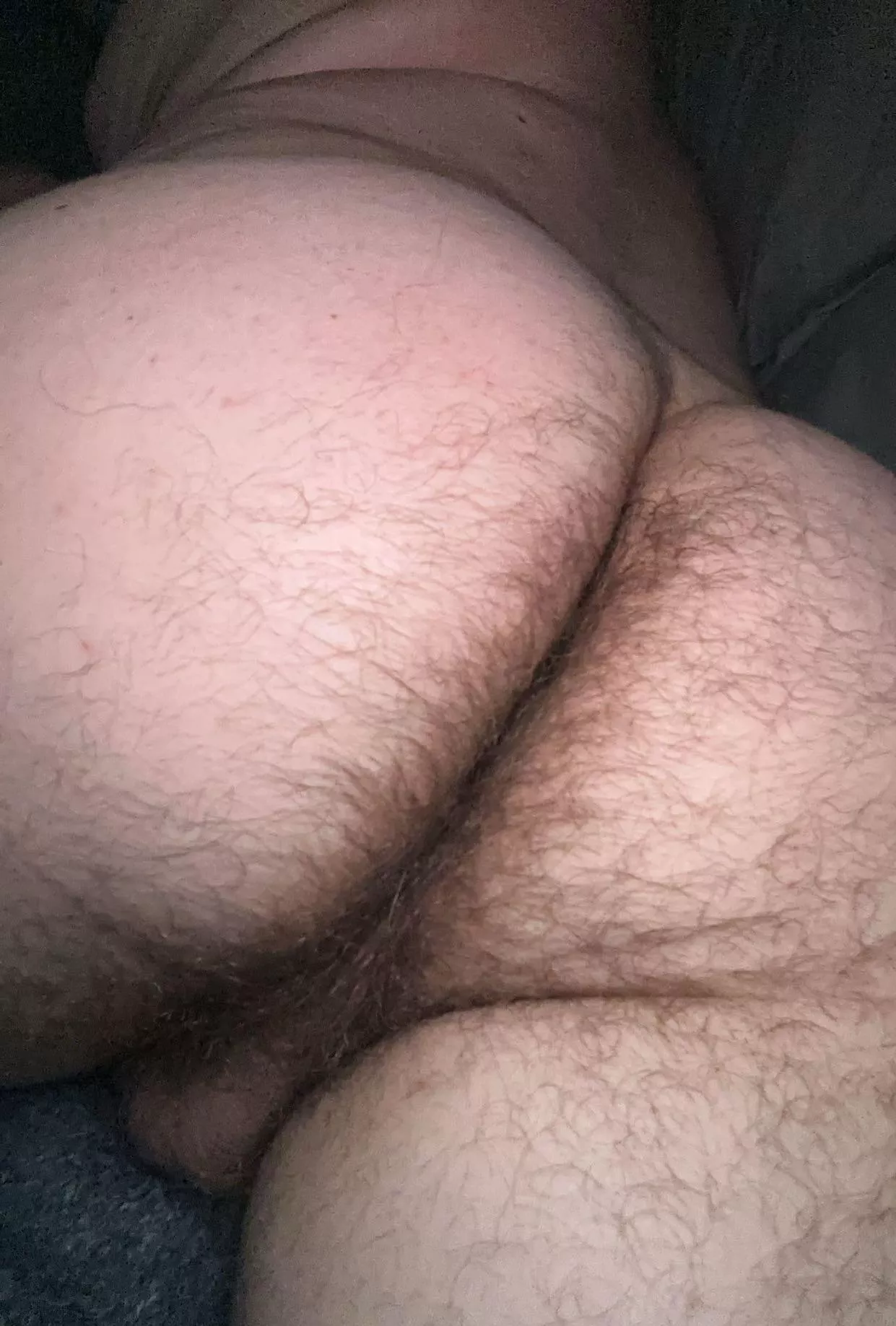 Anyone want a taste 🍑 Dm for snap ;)