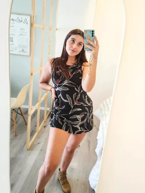 @cutey.luna on Instagram come find me