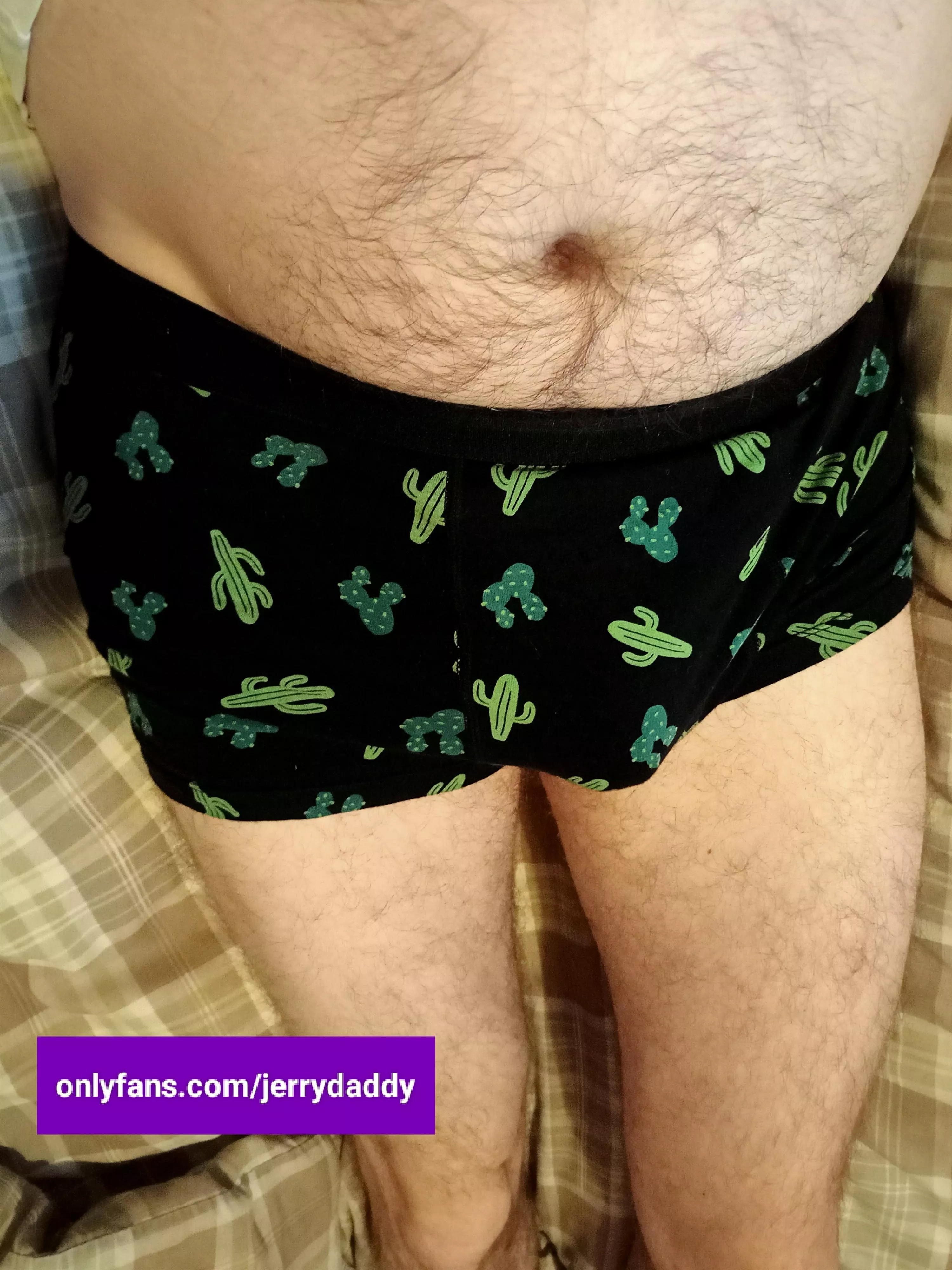 Daddy (46) is still in bed