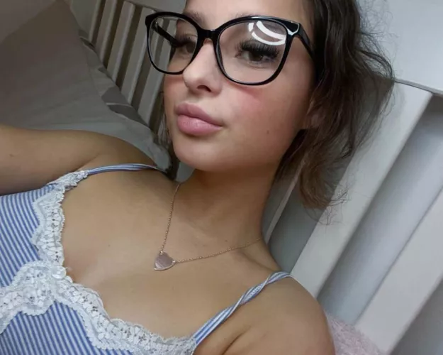 Do my glasses fit my cute face?