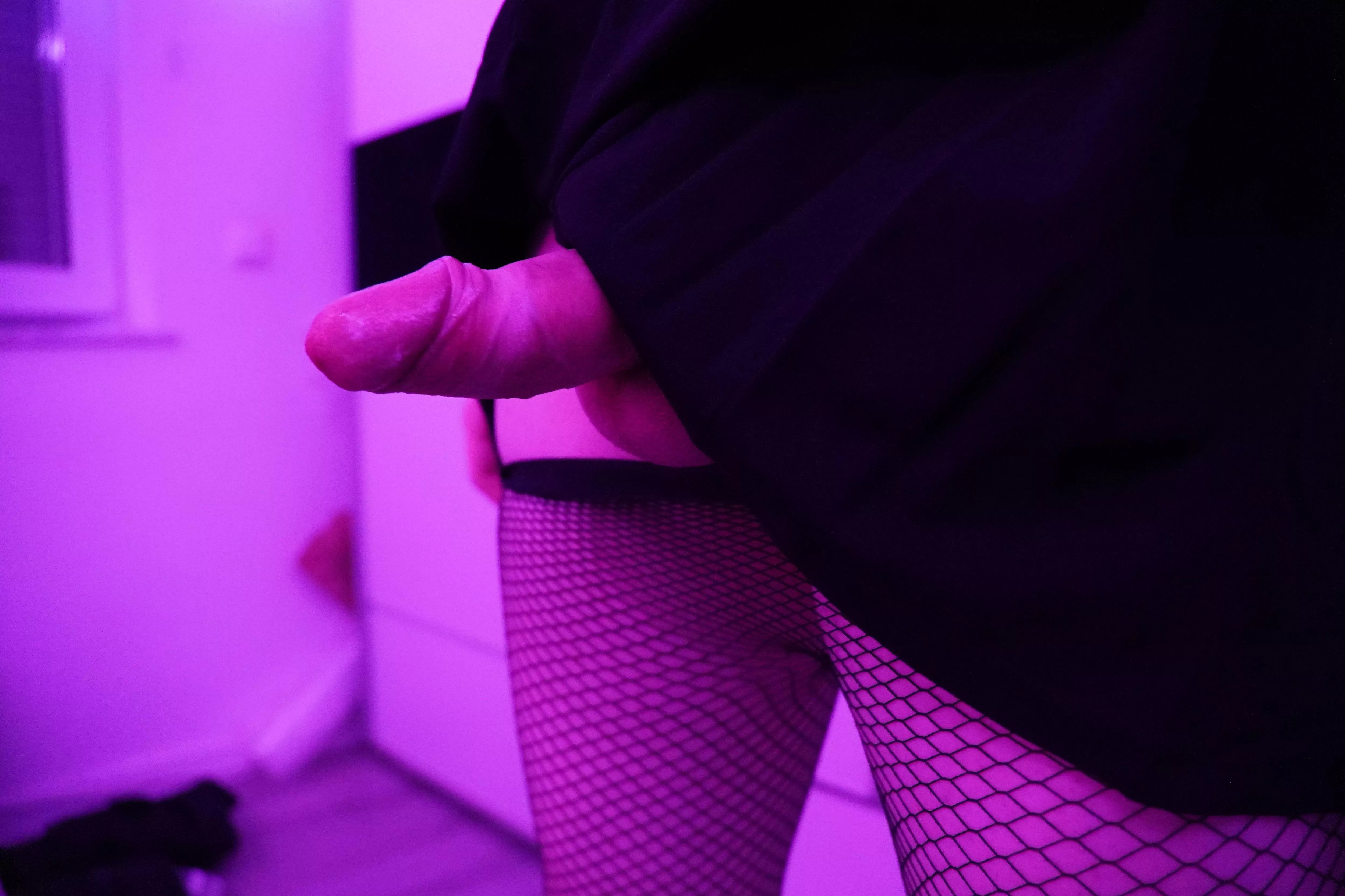 do you like my girldick peeking?