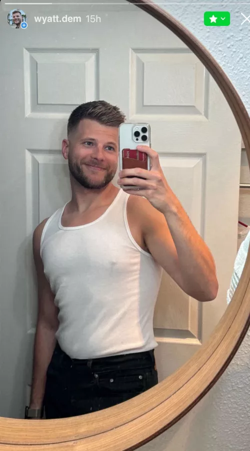 Feeling my new haircut and beard! :)