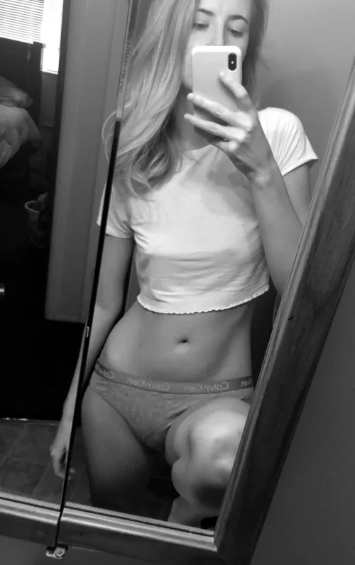 [F]eeling unbearably horny can you help me with that? 6’1 and ready!