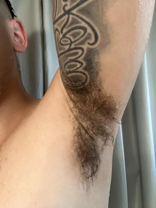 Fresh out the shower 🚿 