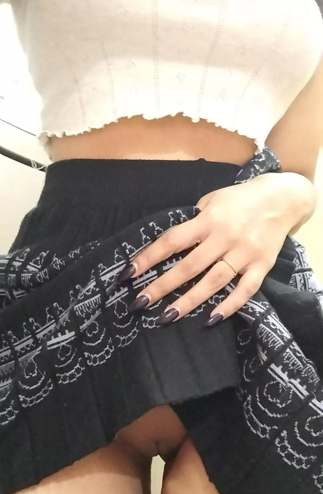 Good girls don't wear panties under their skirt