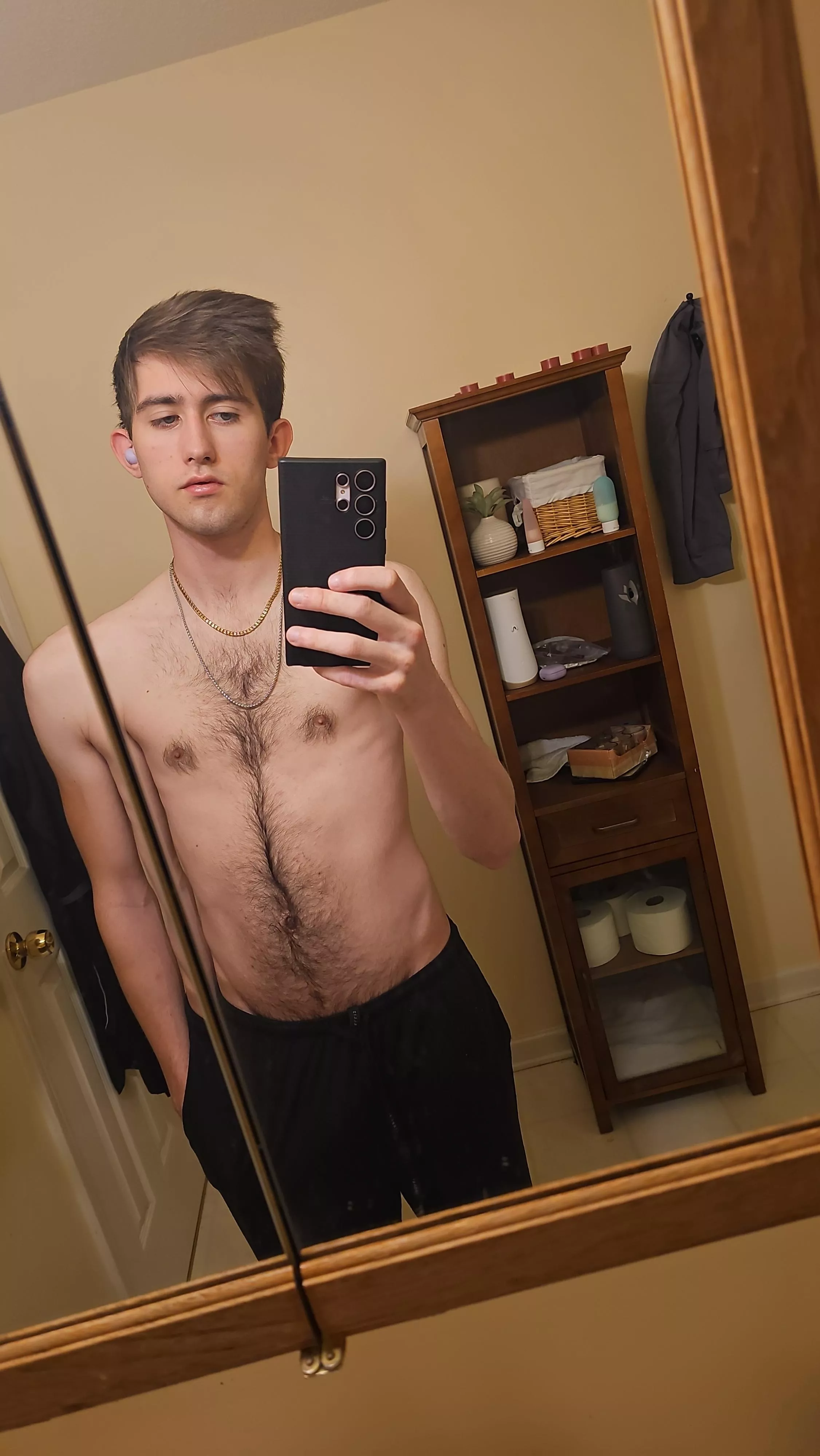 How bad is my bedhead? ☠️ How bad is my bedhead? ☠️