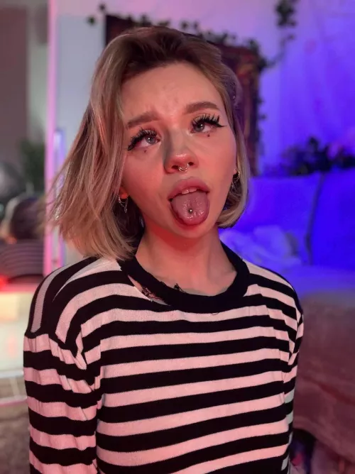 I bet that's the hottest ahegao you've seen today