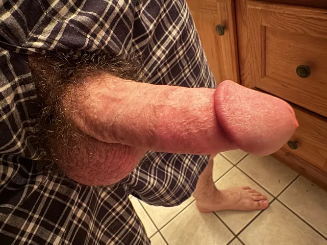 I have a hard time keepin it in when I wear boxer shorts (32)