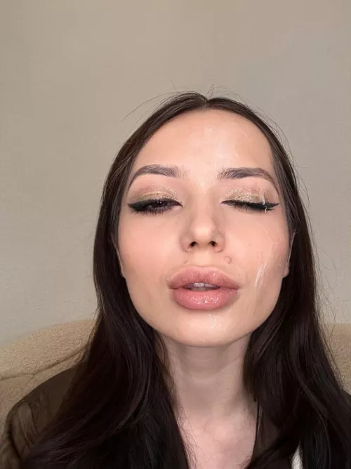 I love it when a random stranger paints my face with cum