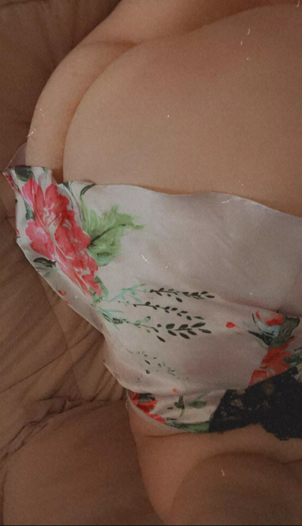 I need a booty rub, who can help? (f)