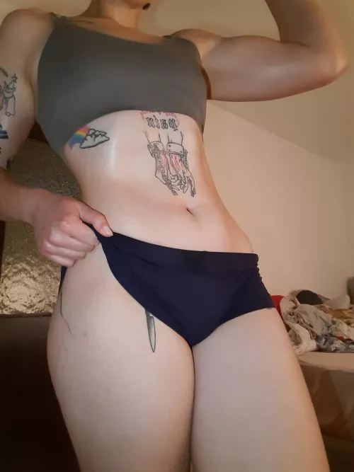 I was told muscles make you horny, so I oiled up