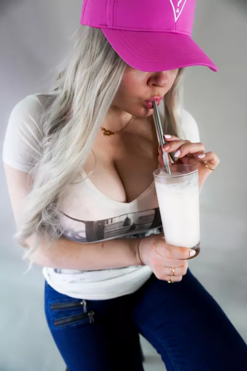 I wonder if my juggs  are full already