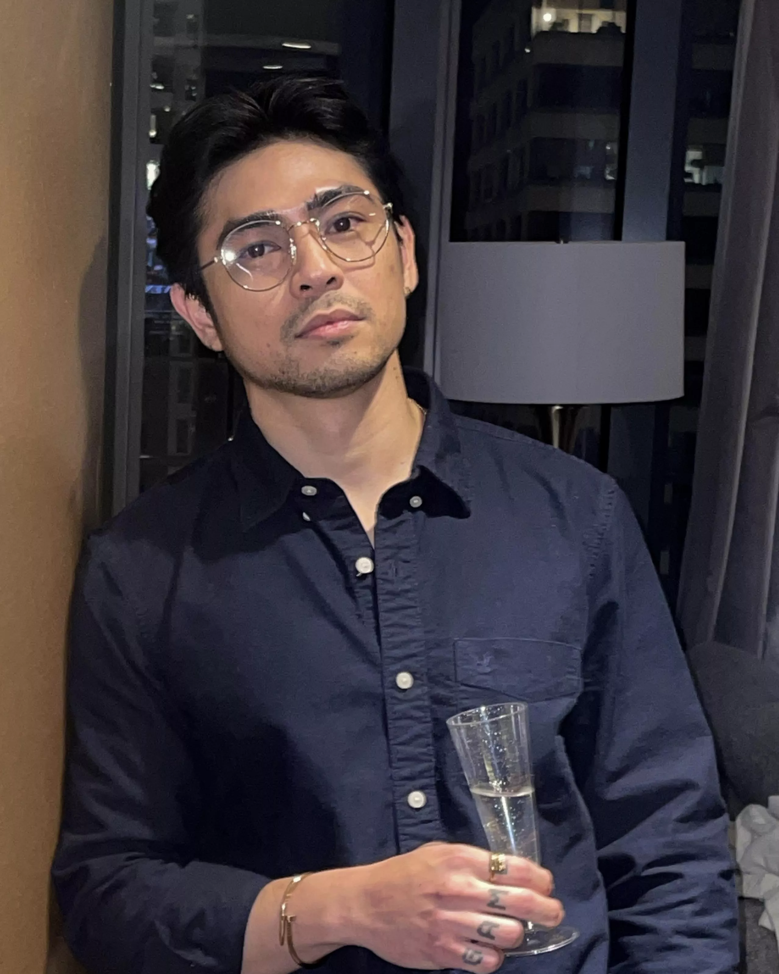 Me waiting for my chance to talk to you in a party.