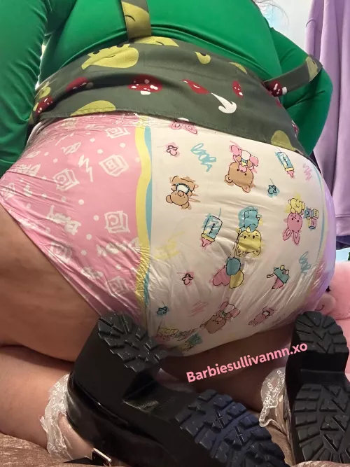 My babysitter chased me through the house when daddy was out! Why would they wanna be mean to a coot butt like dis 🥺