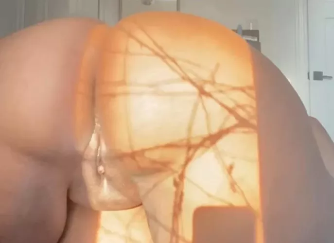 My fat pussy needs a pounding