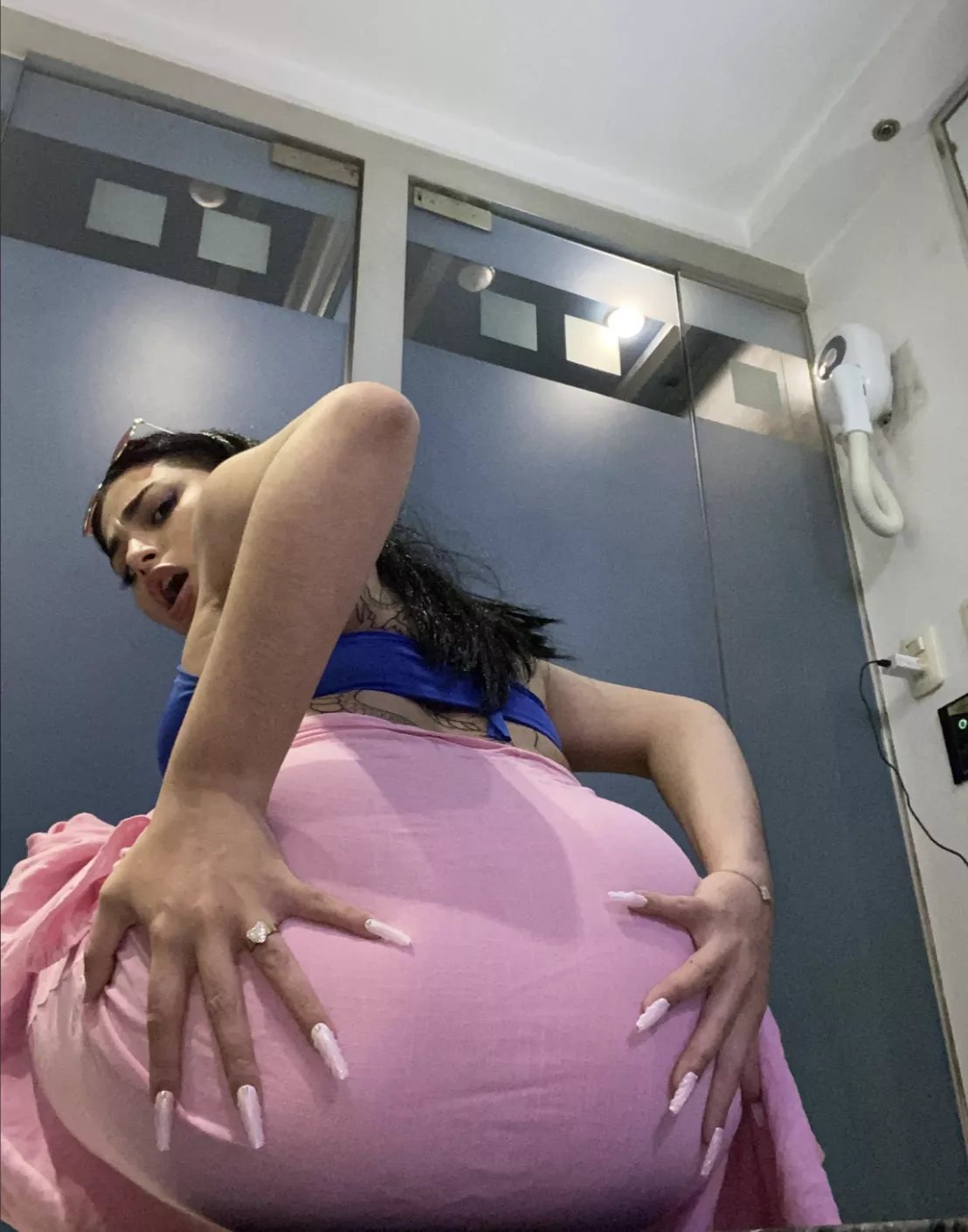 One Piece fan looking for Robin on OF? ok, you found her ;)