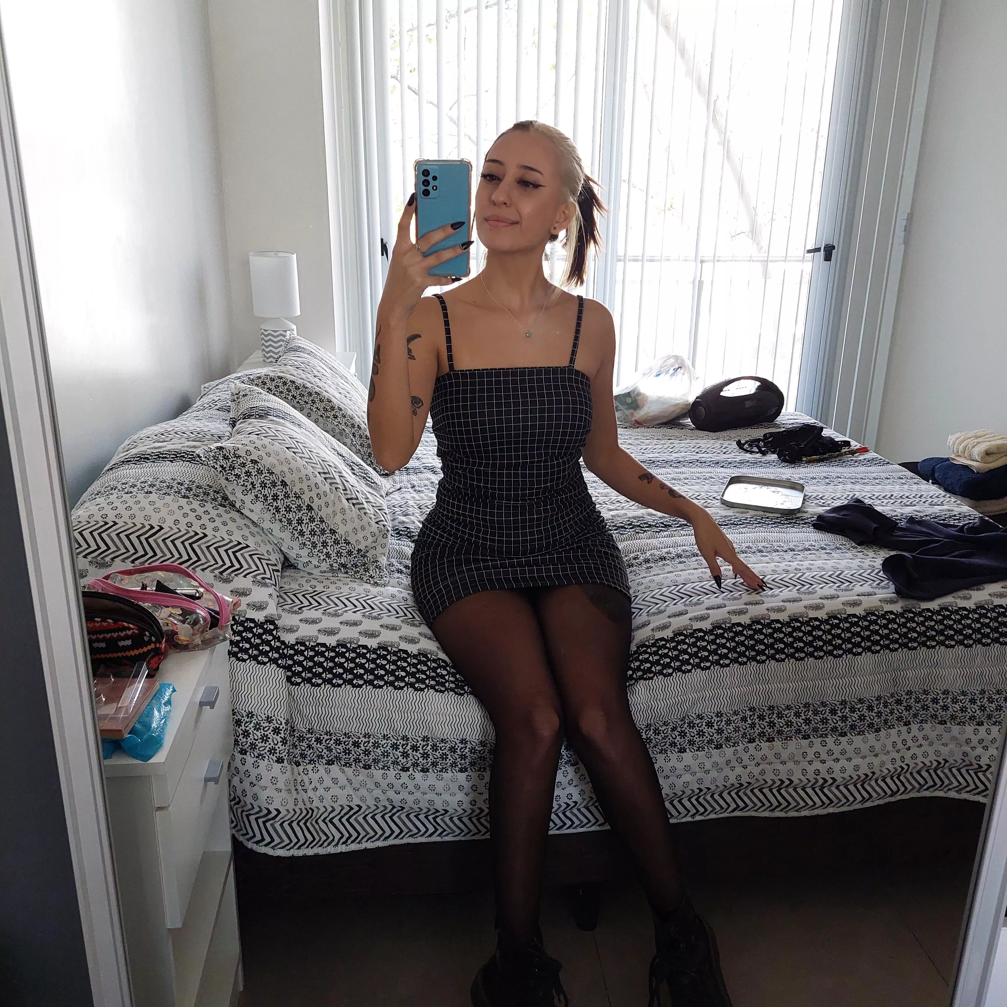 Selling sexting sessions and content 👻 arika2612 / Telegram: @vicemommy